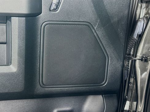 Used 2017 Ford F150 XLT w/ Equipment Group 302A Luxury AWD/4WD image 18