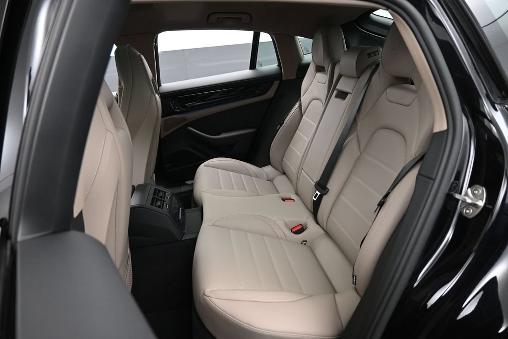 New 2026 Porsche Panamera 4 AWD/4WD image 23