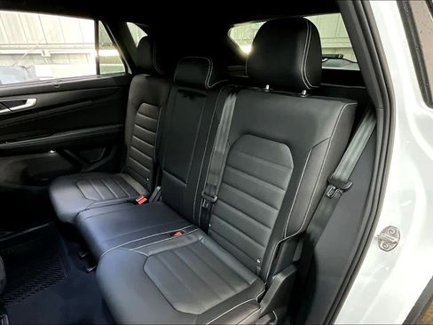 New 2026 Volkswagen Atlas Cross Sport SEL image 12