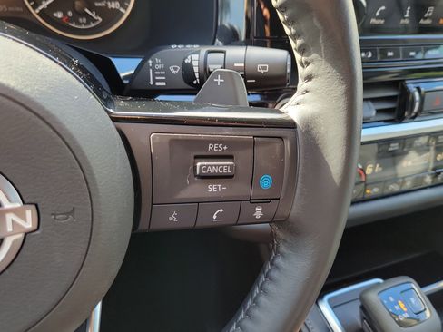 Certified 2024 Nissan Pathfinder SL w/ SL Premium Package FWD image 23