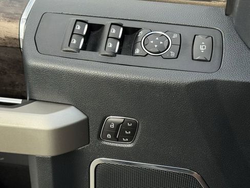 Used 2022 Ford F250 Lariat w/ Tremor Off-Road Package image 25