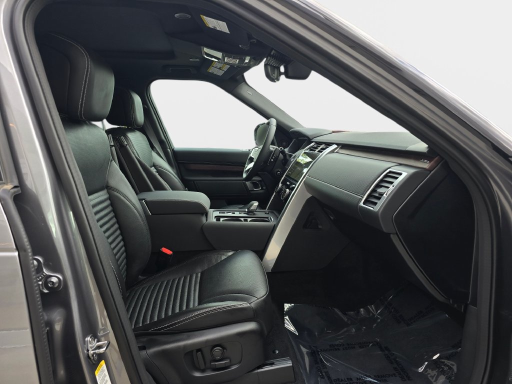 New 2026 Land Rover Discovery Dynamic SE AWD/4WD image 10