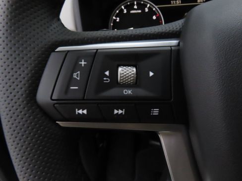 New 2025 Mitsubishi Outlander SE image 12