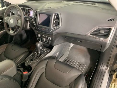 Used 2022 Jeep Cherokee Latitude Lux AWD/4WD image 5