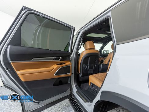 Used 2025 Kia Telluride SX X-Line AWD/4WD image 25