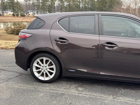 Used 2012 Lexus CT 200h Premium image 22