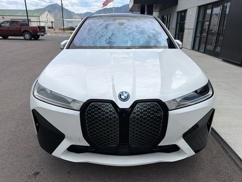 Used 2024 BMW iX xDrive50 w/ Sport Package AWD/4WD image 2