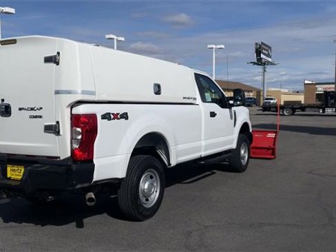 Used 2021 Ford F250 XL w/ Power Equipment Group image 9
