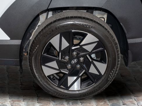 Used 2025 Hyundai Kona SEL image 39