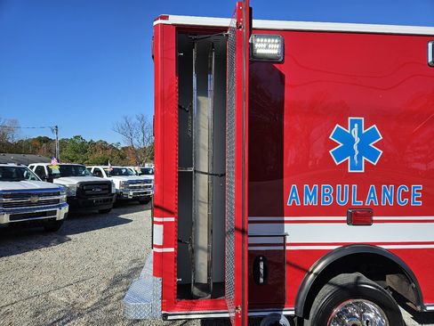 Used 2016 Ford F450 XLT image 21