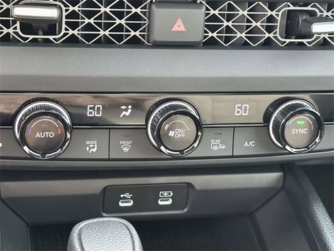 Certified 2025 Honda Accord SE image 18