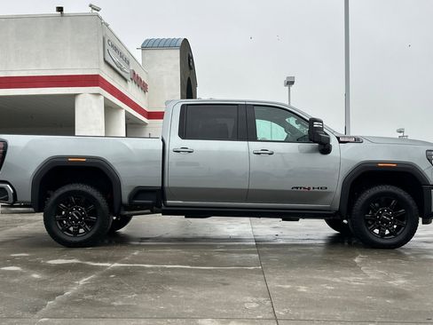 New 2026 GMC Sierra 2500 AT4 w/ AT4 Premium Plus Package image 8