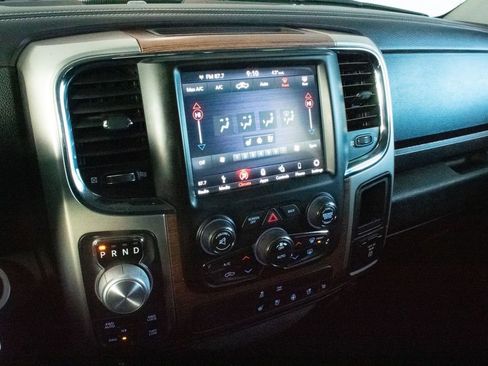 Used 2018 RAM 1500 Laramie image 17