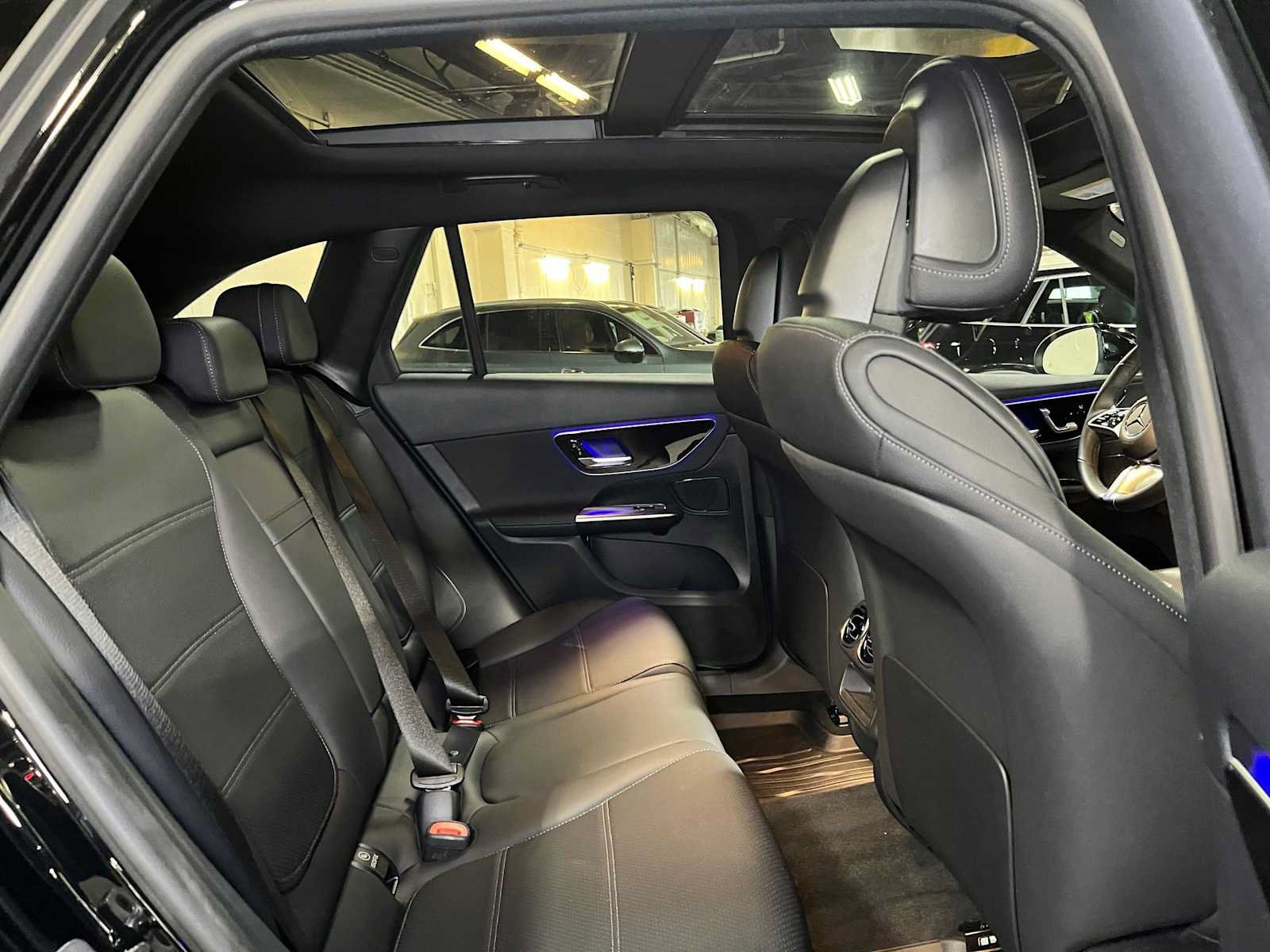 Used 2026 Mercedes-Benz GLC 300 4MATIC image 13