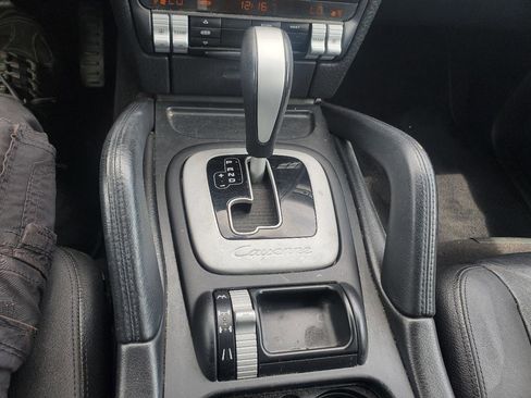 Used 2006 Porsche Cayenne AWD/4WD image 21