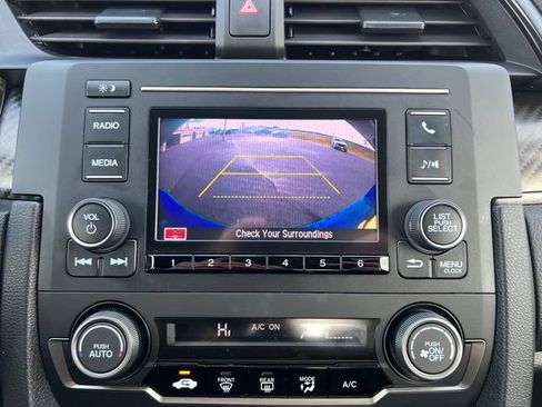 Used 2018 Honda Civic Sport image 24