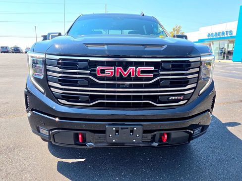 Used 2026 GMC Sierra 1500 AT4 w/ AT4 Premium Package AWD/4WD image 19