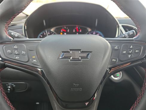 Used 2024 Chevrolet Equinox RS FWD image 20