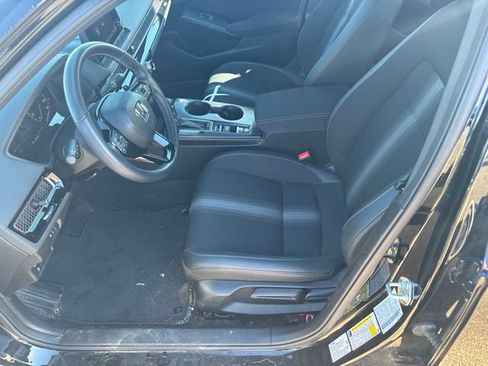 Used 2023 Honda Civic Sport image 5