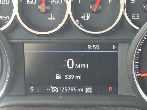 Used 2021 Chevrolet Silverado 2500 LT w/ Convenience Package image 36