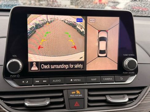 Certified 2021 Nissan Altima 2.5 Platinum image 39