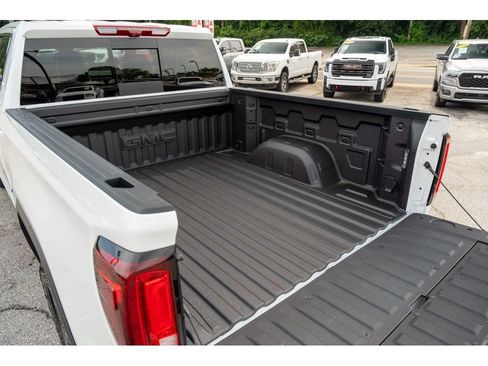 New 2026 GMC Sierra 1500 AT4X w/ LPO, Black Badging Package AWD/4WD image 35