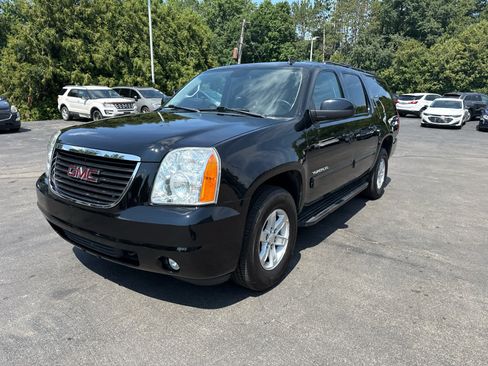 Used 2013 GMC Yukon XL SLT w/ SLT-2 Equipment Package AWD/4WD image 7