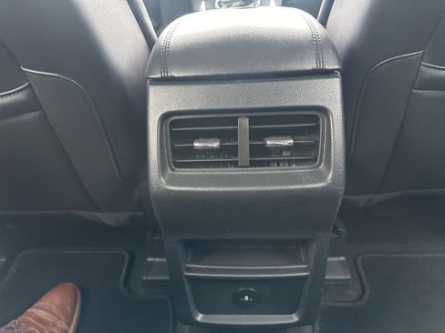 Used 2024 Ford Edge SEL AWD/4WD image 30