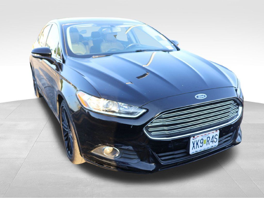 Used 2016 Ford Fusion SE w/ Equipment Group 202A FWD image 10