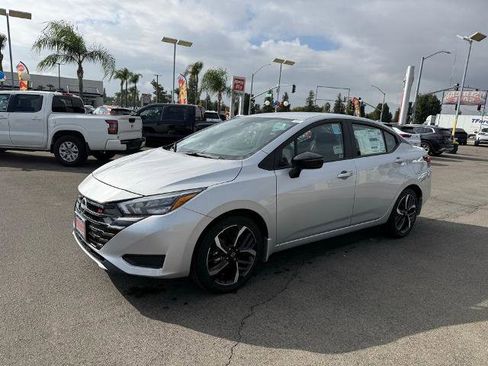 New 2025 Nissan Versa SR w/ Trunk Package image 3