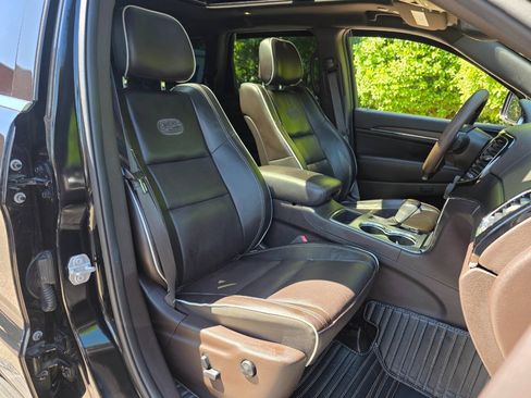 Used 2019 Jeep Grand Cherokee Overland RWD image 40