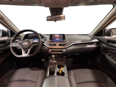 Used 2025 Nissan Altima 2.5 SV image 37