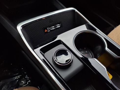 New 2025 Chevrolet Equinox ACTIV w/ Convenience Package III image 19