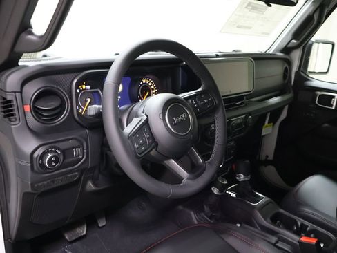 New 2026 Jeep Gladiator Rubicon AWD/4WD image 18