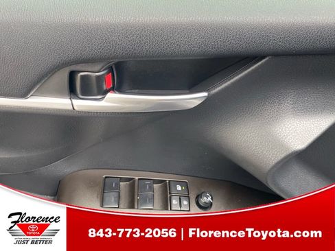 Used 2023 Toyota Camry SE AWD/4WD image 22