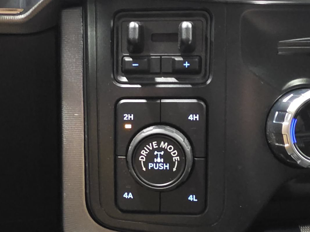 Used 2022 Ford F150 Raptor w/ Raptor 37 Performance Package AWD/4WD image 40