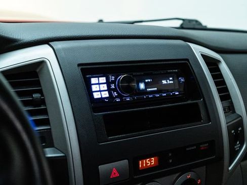 Used 2010 Toyota Tacoma X-Runner RWD image 27