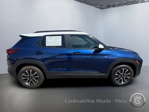 Used 2022 Chevrolet TrailBlazer ACTIV w/ Sun and Liftgate Package FWD image 3