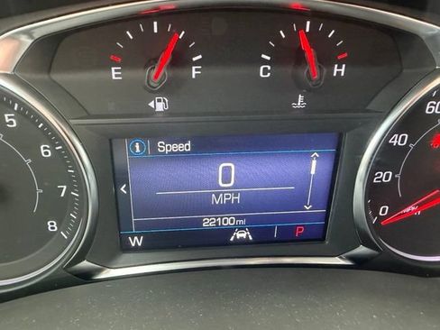 Used 2023 GMC Terrain SLE w/ Driver Convenience Package FWD image 8