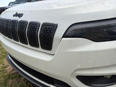 Used 2019 Jeep Cherokee High Altitude AWD/4WD image 4