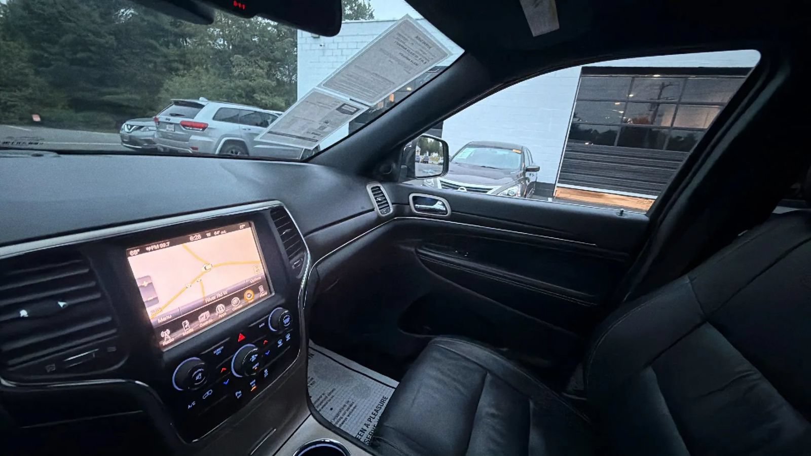 Used 2014 Jeep Grand Cherokee Limited AWD/4WD image 34