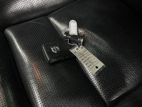 Used 2017 Volvo XC90 T6 Inscription w/ Vision Package image 38