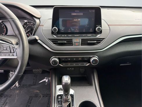 Used 2021 Nissan Altima 2.5 SR w/ SR Premium Package FWD image 14