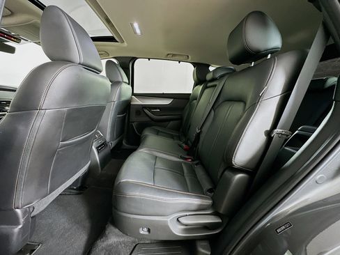 Used 2024 MAZDA CX-90 3.3 Turbo w/ Preferred Plus image 28