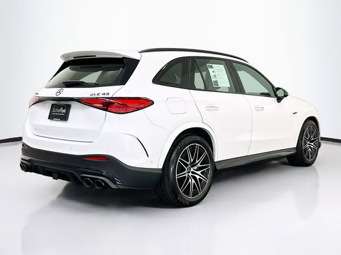 Used 2025 Mercedes-Benz GLC 43 AMG 4MATIC image 9