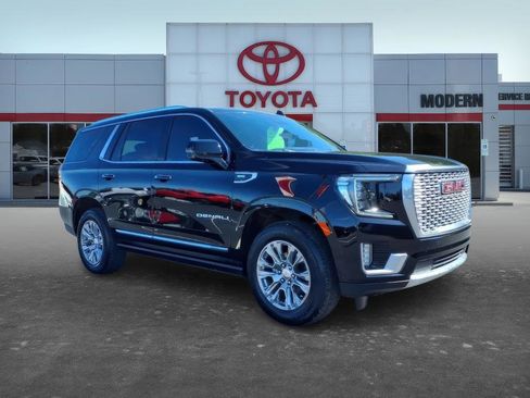 Used 2024 GMC Yukon Denali w/ Advanced Technology Package AWD/4WD image 8
