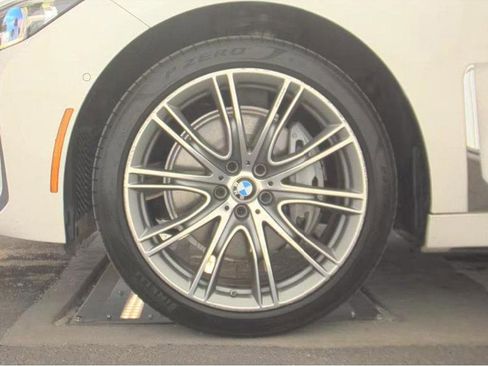 Used 2020 BMW 740i w/ Luxury Rear Seating Package RWD image 8