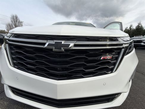 Used 2023 Chevrolet Equinox RS image 28