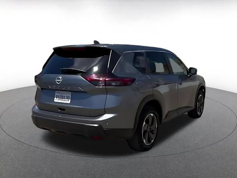 Used 2025 Nissan Rogue SV FWD image 12