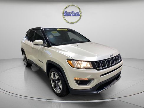 Used 2018 Jeep Compass Limited w/ Navigation Group AWD/4WD image 6